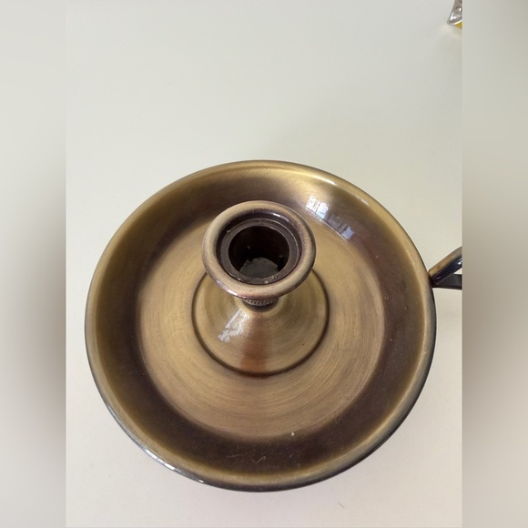 Vintage Glass Oil Lamp Hurricane Style with Brass Base - Picture 4 of 5